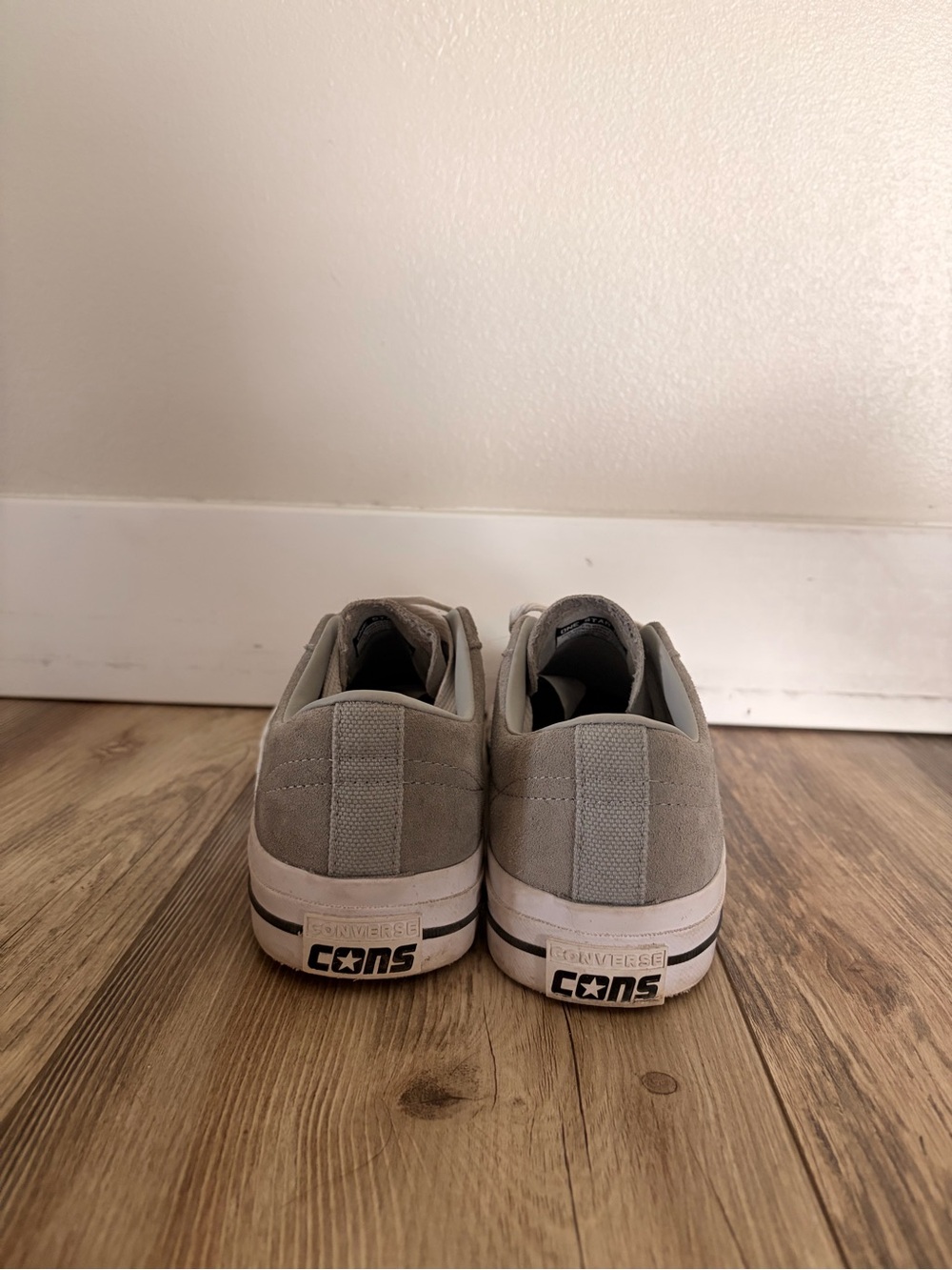 Converse Gray Suede Low-Top Sneakers with Orange Star - Picture 3 of 3
